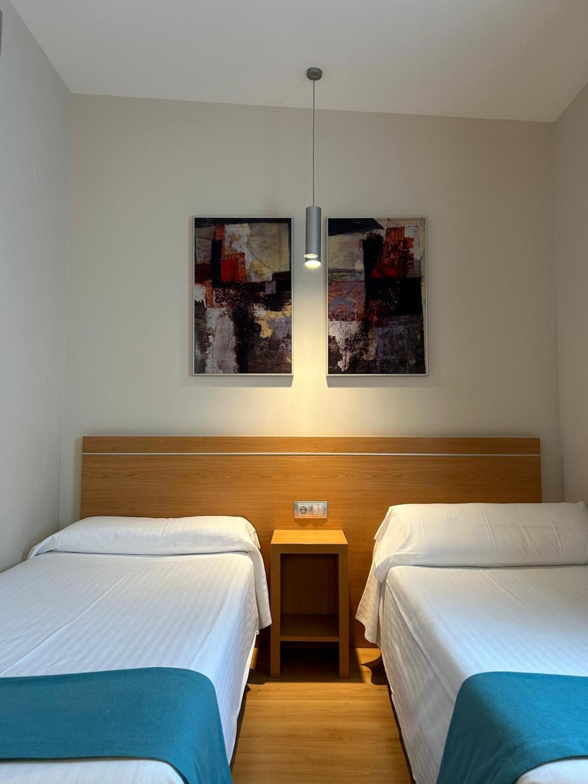 Hostal Aralar Aizoáin Exterior foto